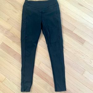 FREE PEOPLE FREE MOVEMENT size small light acid wash black moto legging